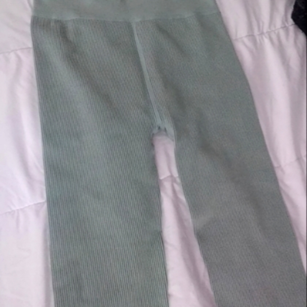 Calvin Klein - Picture 2 of 2